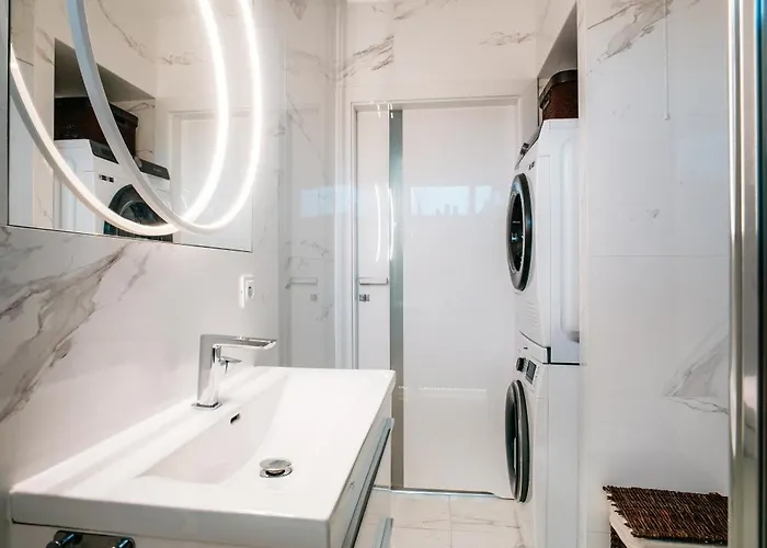 Family Nest Premium 2 Bedroom 2 Bathrooms & Parking By Stayly Appartamento *